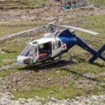 केदारनाथ धाम में लैंडिंग के दौरान हेलिकॉप्टर दुर्घटनाग्रस्त