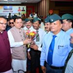 सीएम धामी ने किया ऑपरेशन सिंदूर की सफलता पर ‘एक संवाद: वीर सैनिकों के साथ’ कार्यक्रम में प्रतिभाग