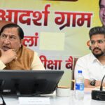 राज्यसभा सांसद नरेश बंसल ने ली सांसद आदर्श ग्राम हरिपुर कलां की समीक्षा बैठक
