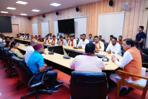 cm-dhami-abvp-winners-meeting-uttarakhand-scaled