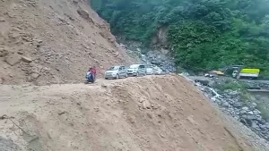 w-1280,h-720,croprect-0x0x1280x720,imgid-01jw3q0g4vy20esa9zk9zs0n4t,imgname-badrinath-highway-1748176486553