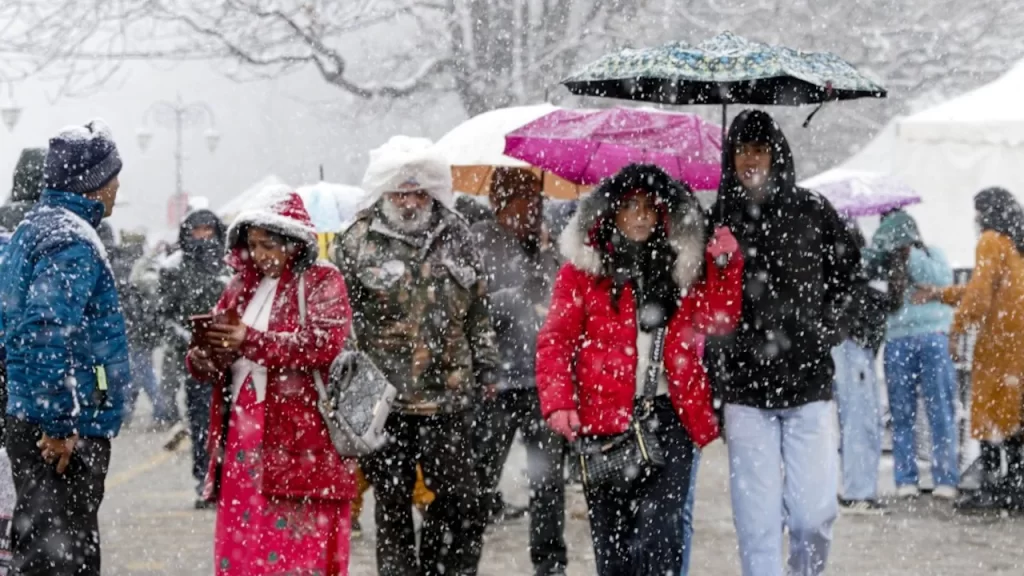 67694b0b92ddc-himachal-pradesh-weather-233534484-16x9