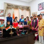 सीएम आवास में गूंजा “फूल देई-छम्मा देई” मुख्यमंत्री धामी ने बच्चों संग मनाया लोक पर्व