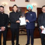 उत्तराखण्ड में SIR अभियान को गति, राज्यपाल गुरमीत सिंह को सौंपा गया गणना प्रपत्र