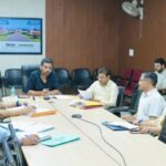 कूड़ा उठान और निस्तारण कार्यों की अब होगी माइक्रो स्तर पर निगरानी: डीएम