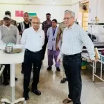 आयुक्त ने जिला चिकित्सालय का औचक निरीक्षण कर परखी स्वास्थ्य सेवाएं