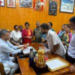 जनप्रतिनिधियों और नागरिकों से मिले मेयर सौरभ थपलियाल, समस्याओं के त्वरित समाधान के दिए निर्देश