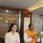 निशंक बोले- मैं मुख्यधारा में हूं और हमेशा रहूंगा
