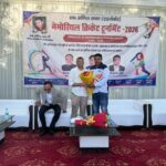 महापौर सौरभ थपलियाल ने स्व. अनिल रावत की स्मृति में आयोजित क्रिकेट टूर्नामेंट का किया शुभारंभ